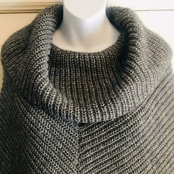 NWT Italy-Paola Manfredi METALLIC Cable Sweater M - Picture 7 of 8